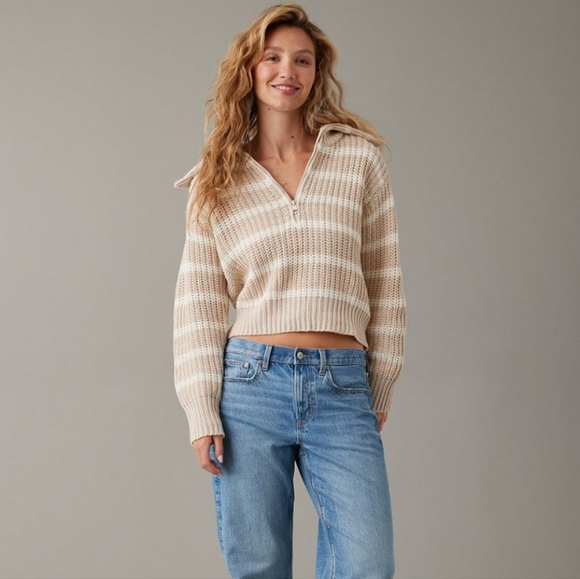 AE Quarter-Zip Collared Sweater - Picture 3 of 8